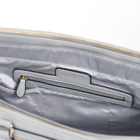 8.2-CARLA-light-gray-detal-wnętrze