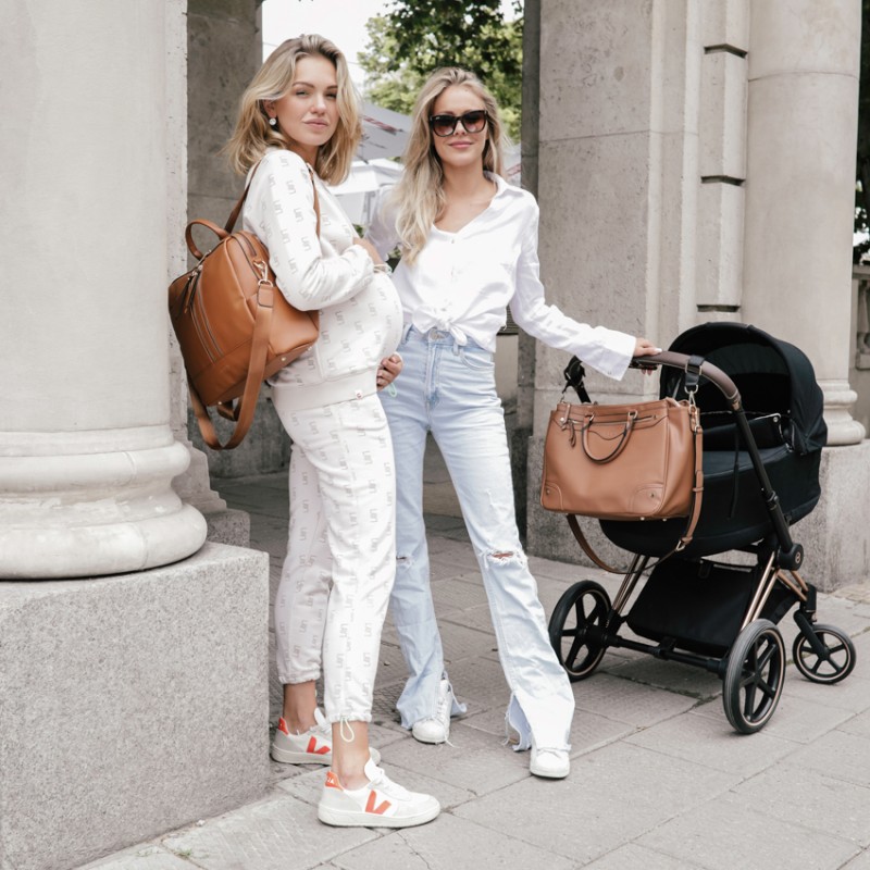 joissy-mini-torba-plecak-do-wozka-dla-mamy-camel-kamelowy-na-modelce-9