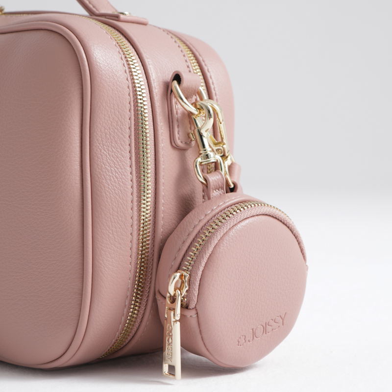joissy-opakowanie-na-smoczek-connect-it-chic-pink-rozowe