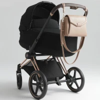 joissy-organizer-do-wozka-listonoszka-midi-blush-beige-biszkoptowa-5-na-wozku