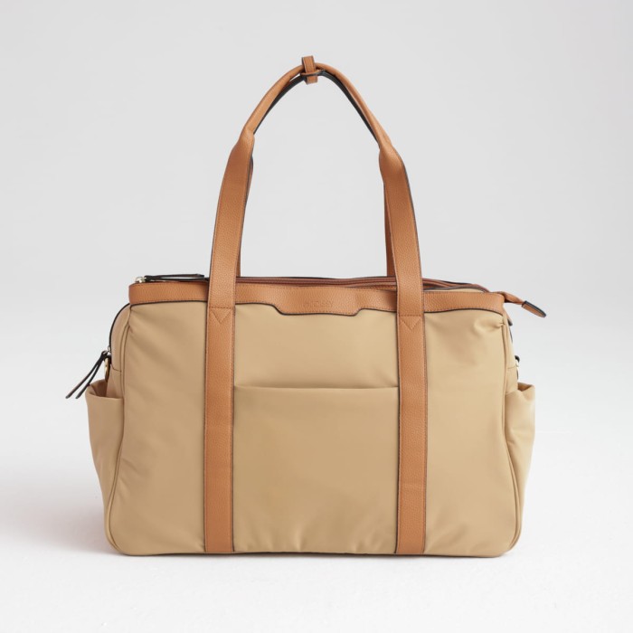 joissy-torba-do-porodu-weekend-weekender-beige-beżowa-przód.jpg
