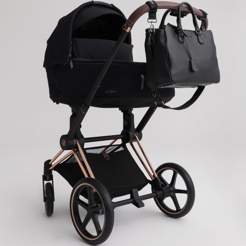 joissy-torba-dla-mamy-torba-do-wózka-mila-black-gun-metal-na wózku.jpg