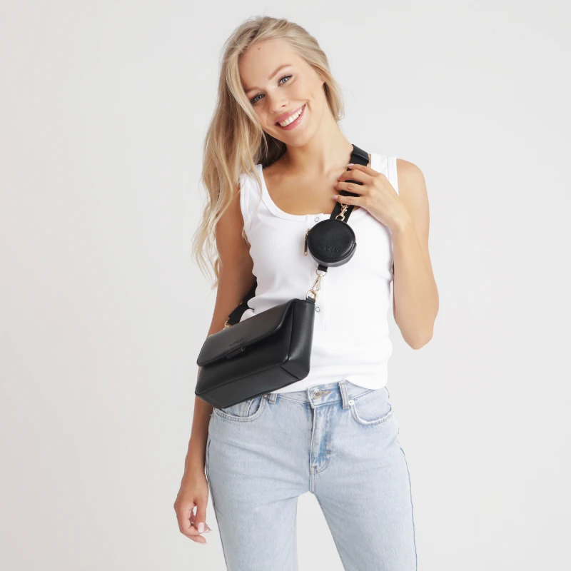 joissy-listonoszka-dla-mamy-kenza-black-czarna-na-modelce