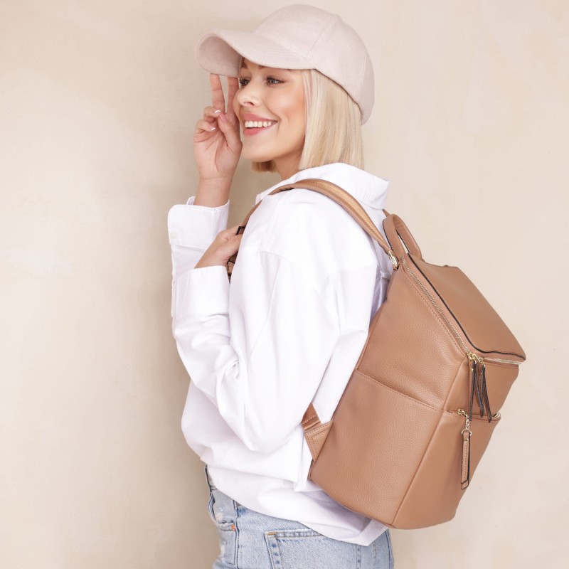 joissy-roomy-plecak-do-wózka-dla-mamy-ice-coffe-modelka-bok-1.jpg