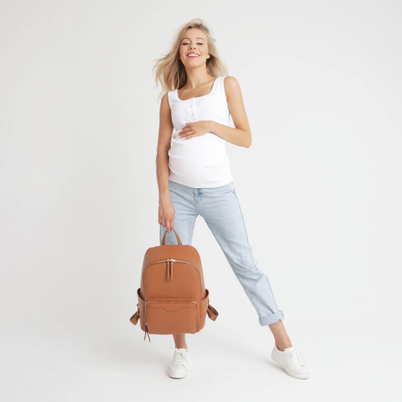 joissy-moon-plecak-do-wozka-dla-mamy-camel-na-modelce
