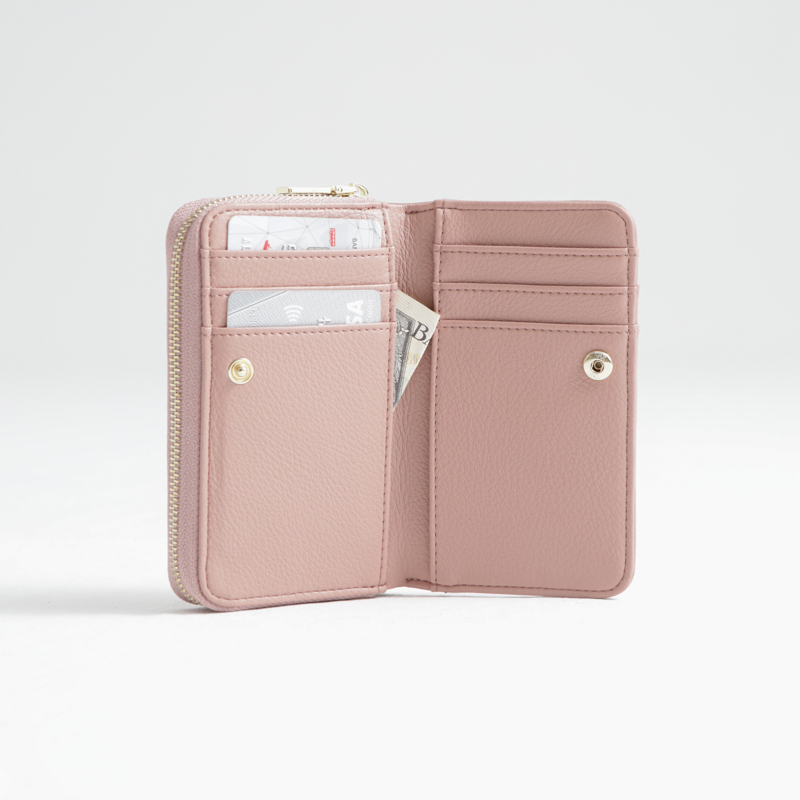 joissy-portfel-dla-mamy-need-it-chic-pink-rozowy-5-wnetrze-z-kartami